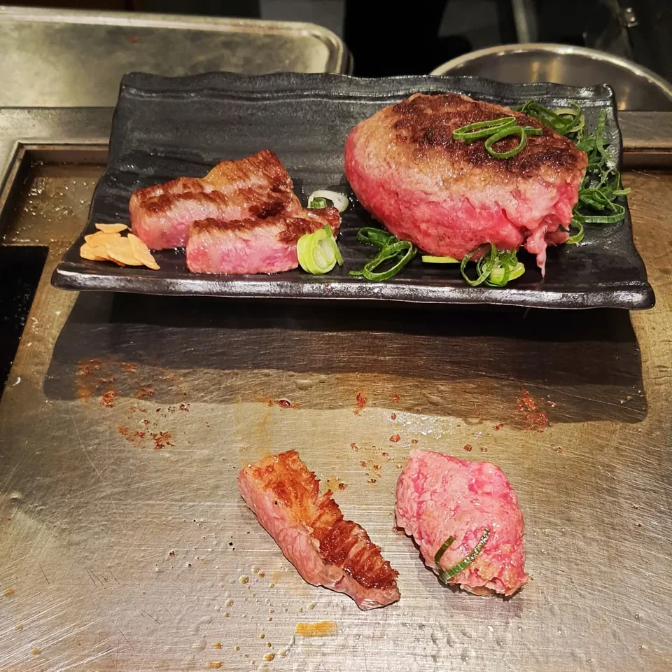 和牛與漢堡肉套餐,原貼文第 1 張照片