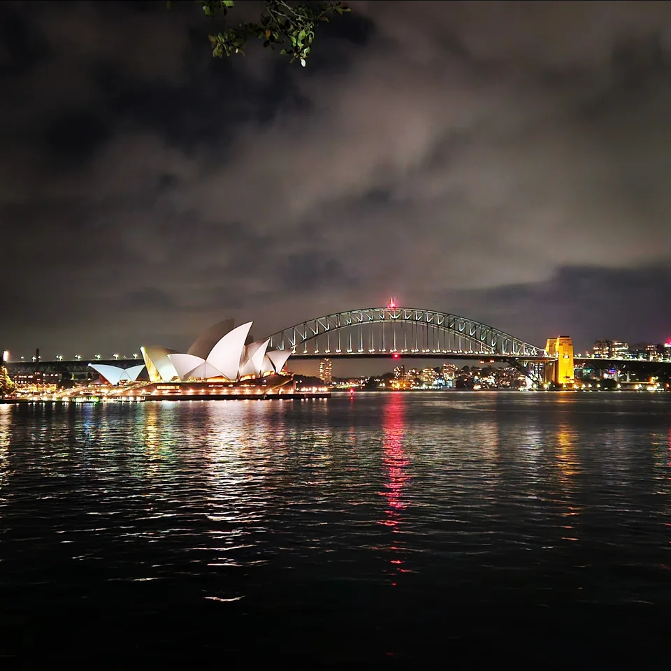 歌劇院與海港大橋夜景，水面倒影 · Post 7 第 8 張